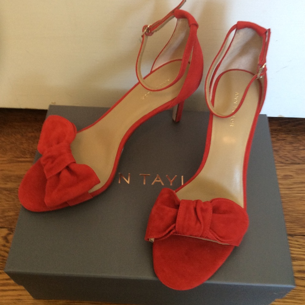 NIB-Ann Taylor-Red suede heels-8